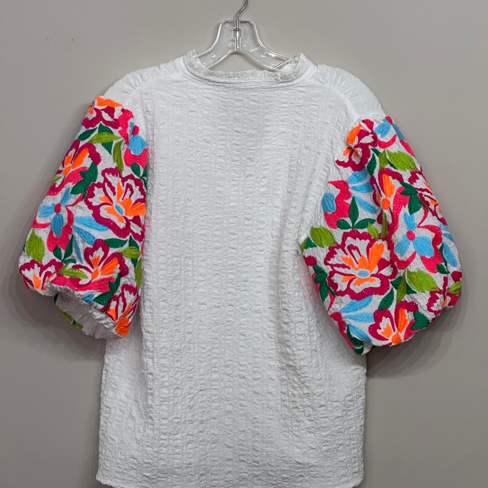 THML white Ruched Blouse with neon pink  Accents perfect condition. Worn once